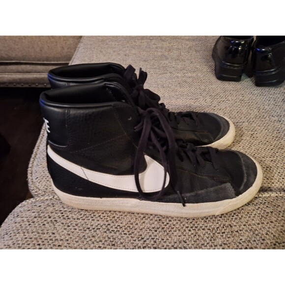 Nike Blazer Mid 77 Men's Size 10 US BQ6806-100 Black/White Athletic Shoes - Picture 2 of 8